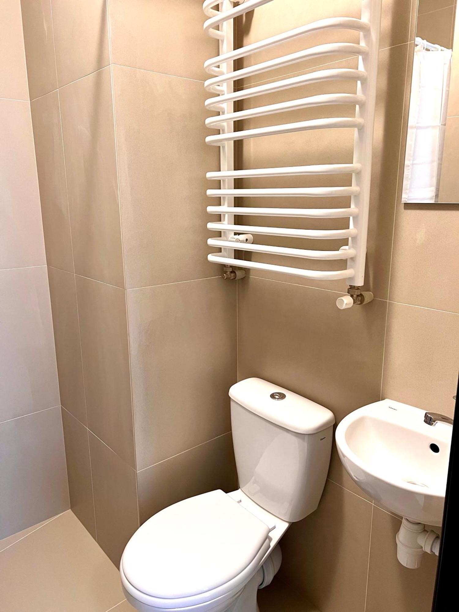 Osapart Hotel In A Complex Semycvit 4 Liov Exterior foto