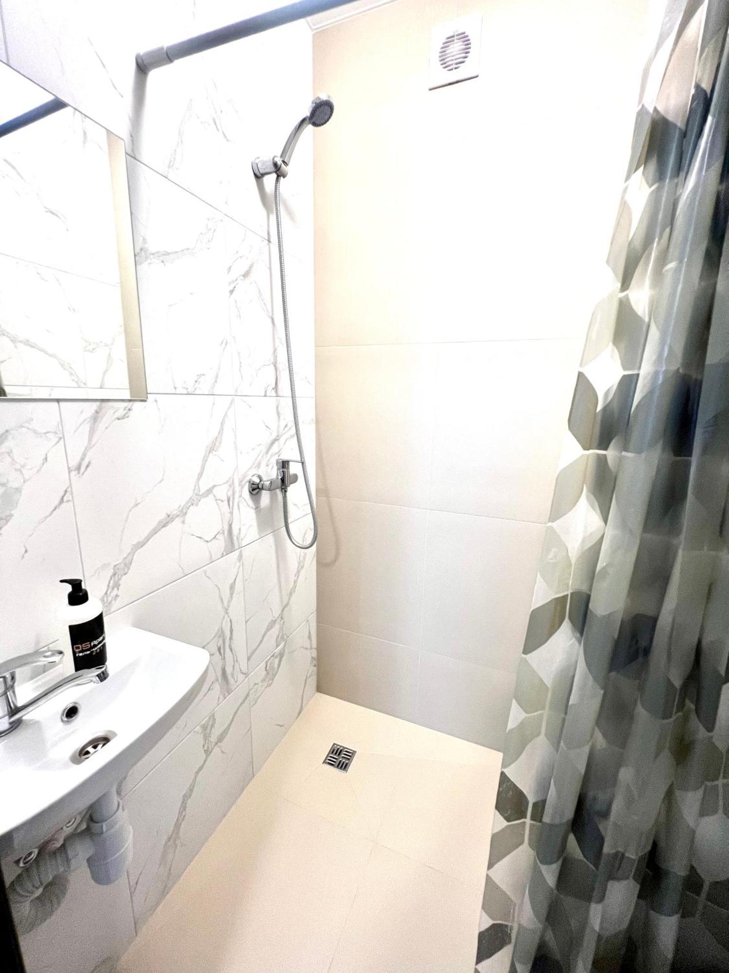 Osapart Hotel In A Complex Semycvit 4 Liov Exterior foto