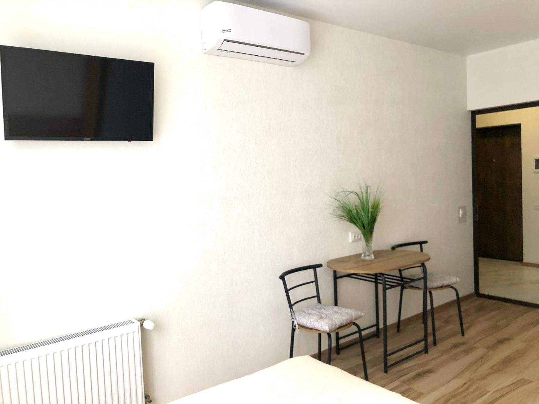 Osapart Hotel In A Complex Semycvit 4 Liov Exterior foto